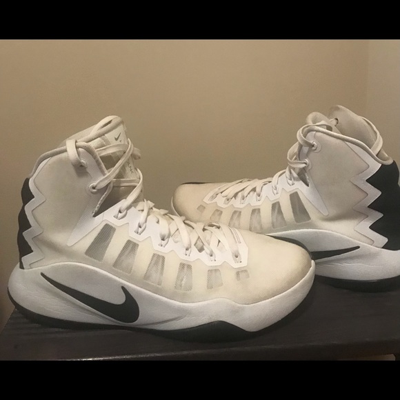 Nike Other - NIKE HYPERDUNK 2016-Men’s 8.5